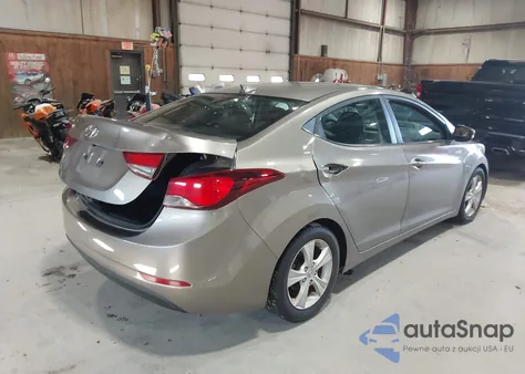 2016 Hyundai Elantra Value Edition z USA, uszkodzony, nr VIN 5NPDH4AE4GH772199